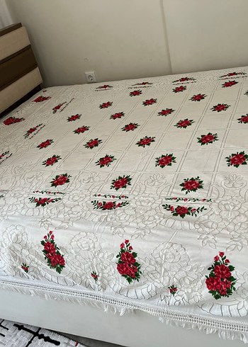 Vintage Nakışlı Beyaz Yatak Örtüsü - Görsel 3