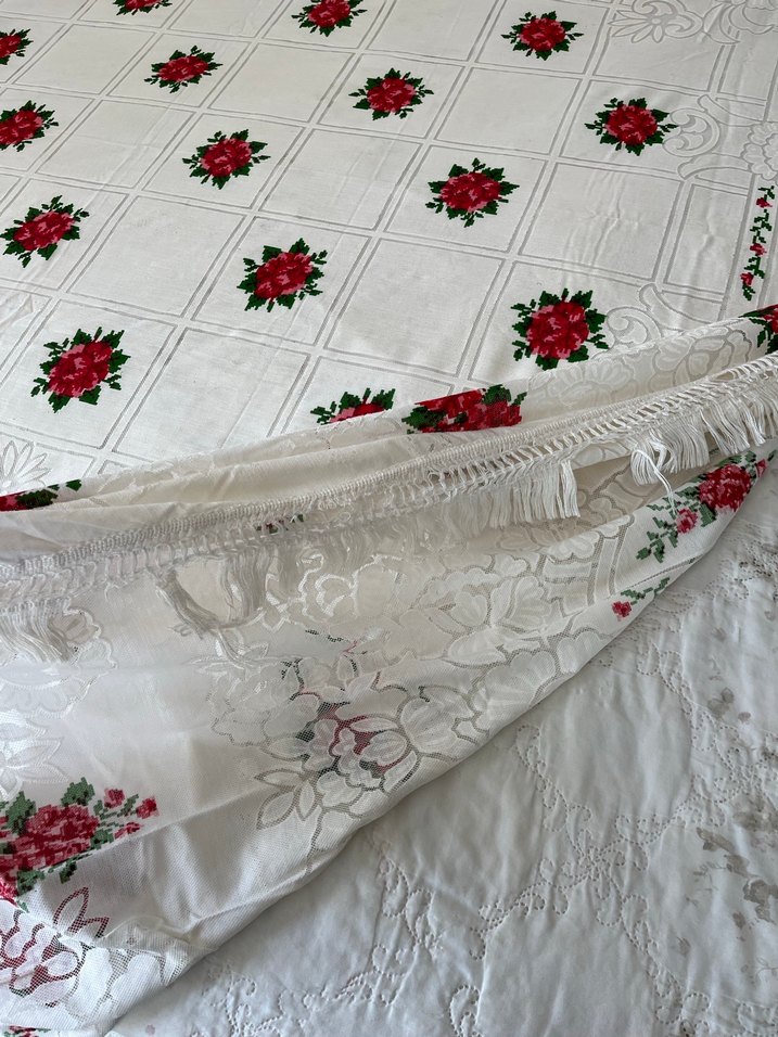 Vintage Nakışlı Beyaz Yatak Örtüsü - Görsel 4