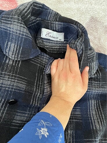 Essence Kullanışlı şık kap