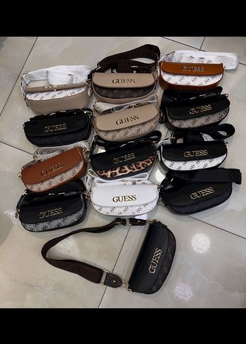 Guess Baskılı Deri Kemerli Kadın Çanta