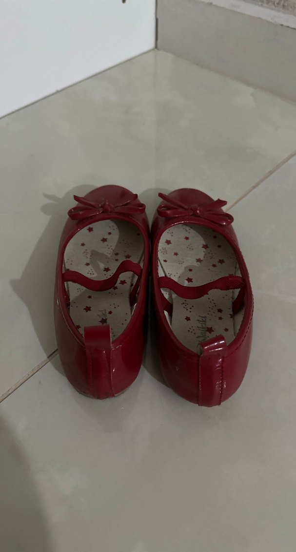 Kızlar için parlak kırmızı babet - Görsel 2