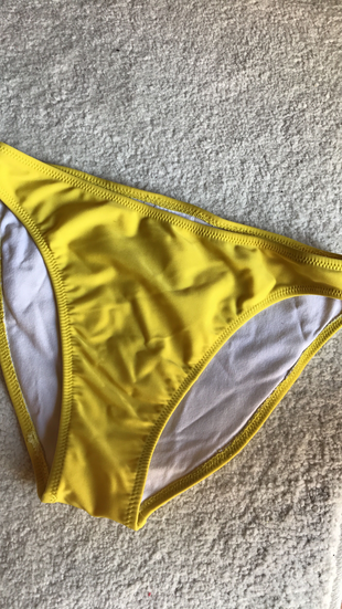 36 Beden Bikini Altı