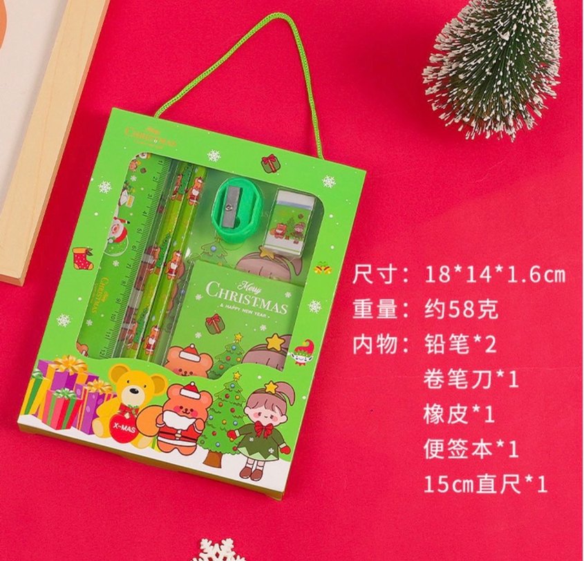 Renkli Yılbaşı Temalı Çocuk Kırtasiye Seti - Görsel 2