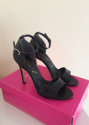 Pumps Up Siyah Stiletto