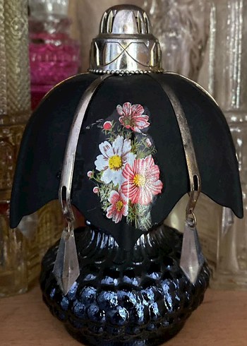 Çiçek Desenli Siyah Vintage Lamba