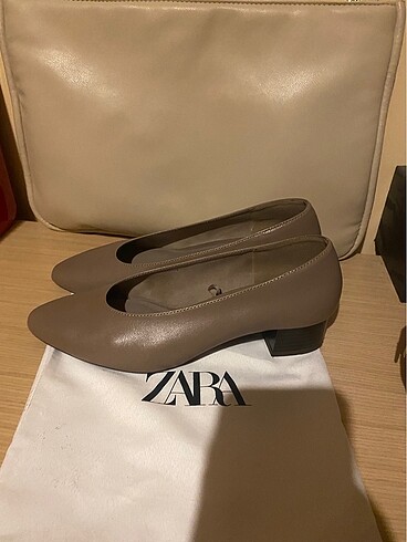 Zara Zara gerçek deri topuklu babet