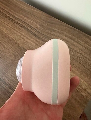 Eller serbest süt sağma pompası
