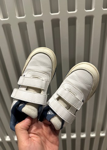 Adidas Erkek Çocuk Beyaz Cırt Cırtlı Spor Ayakkabı