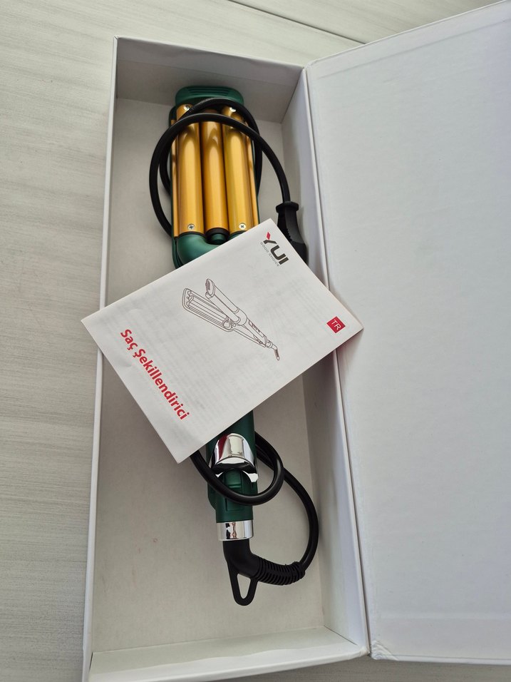 Yeşil Saç Şekillendirici Maşa - Görsel 3