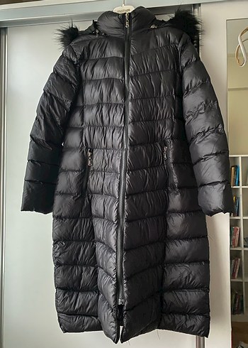 Zara Siyah Uzun Kadın Kışlık Mont