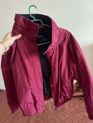 BOMBER CEKET PULL AND BEAR