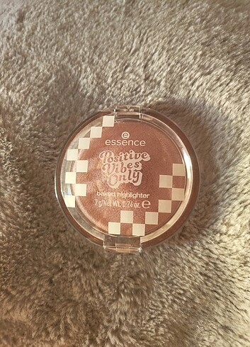 Essence positive vibes only aydınlatıcı 