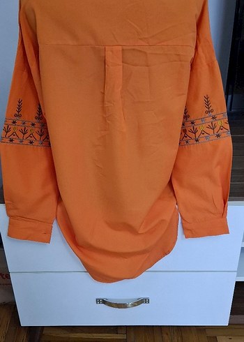 Nakışlı Turuncu Kadın Gömlek - Görsel 2
