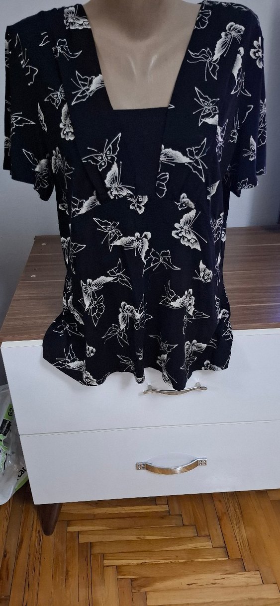 Marks & Spencer Siyah Desenli Kadın Bluz - Görsel 2