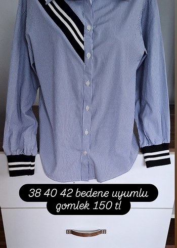 Mavi Çizgili Düğmeli Kadın Gömlek