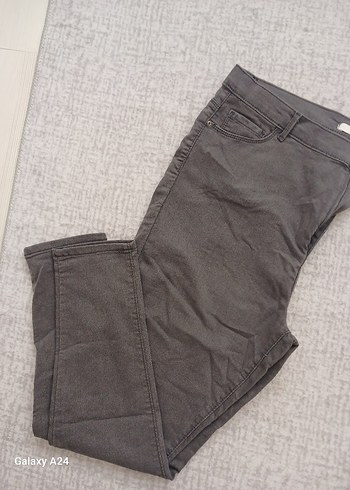 Gri Kadın Denim Pantolon