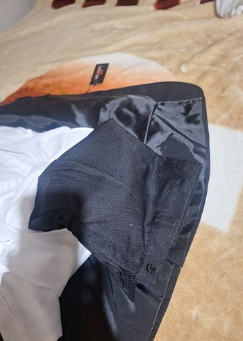 Düğmeli Siyah Erkek Kısa Takım Elbise - Görsel 4