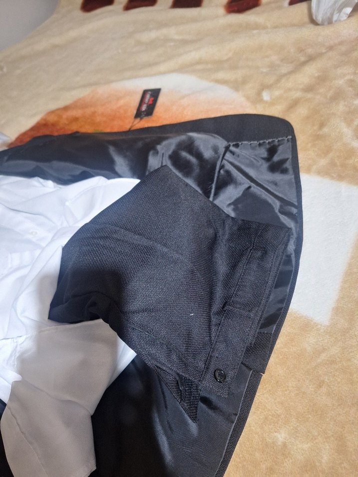 Düğmeli Siyah Erkek Kısa Takım Elbise - Görsel 4