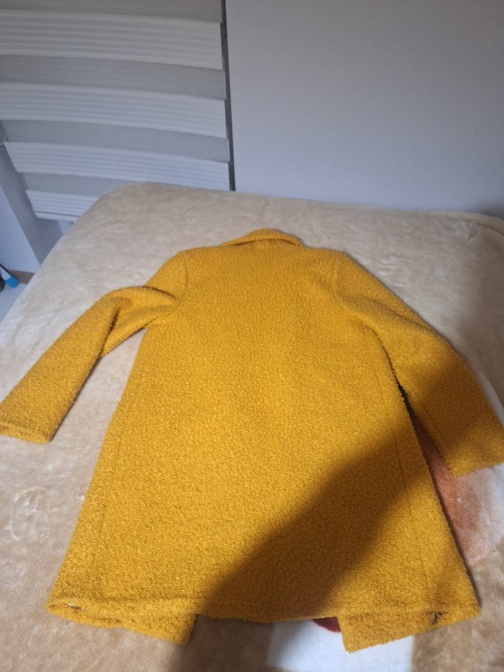 Sarı Düğmeli Midi Kadın Kaban - Görsel 2