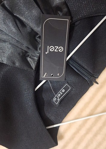 Siyah Pilili V Yakalı Uzun Abiye Elbise - Görsel 2