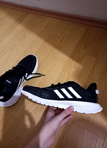 40 Beden ADIDAS ORJINAL SPOR AYAKKABI