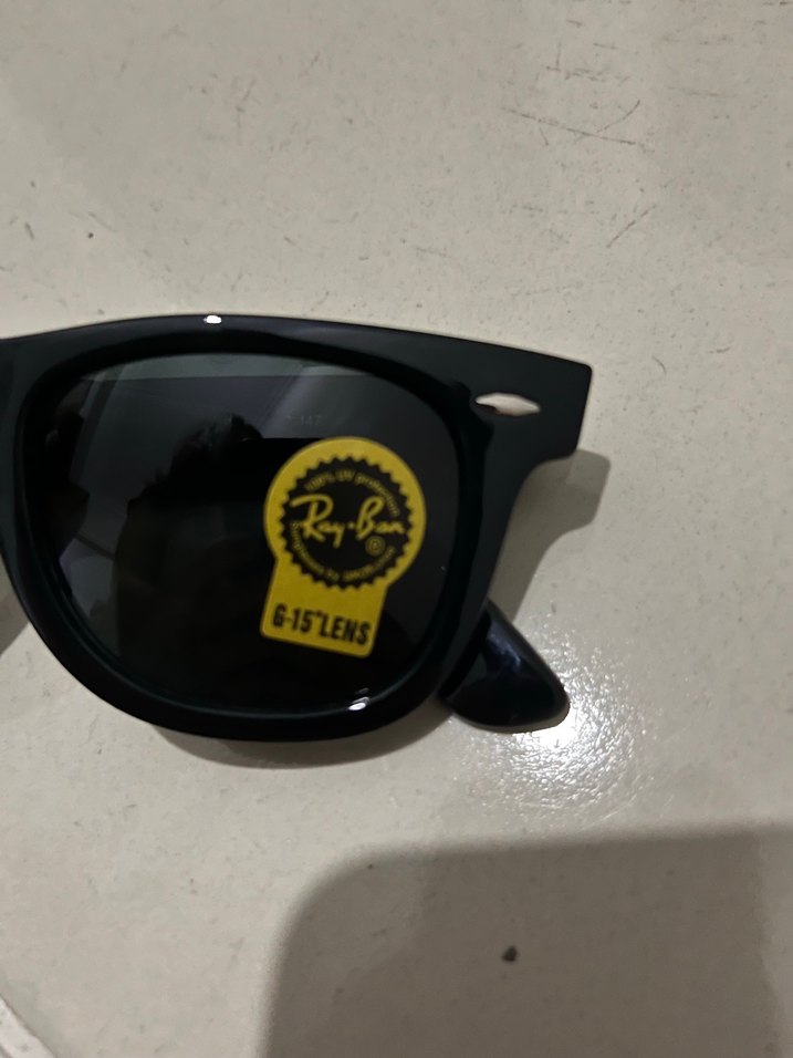 Parlak Siyah Ray-Ban Kadın Güneş Gözlüğü - Görsel 3