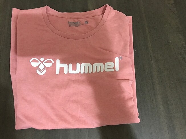 Hummel t-shirt