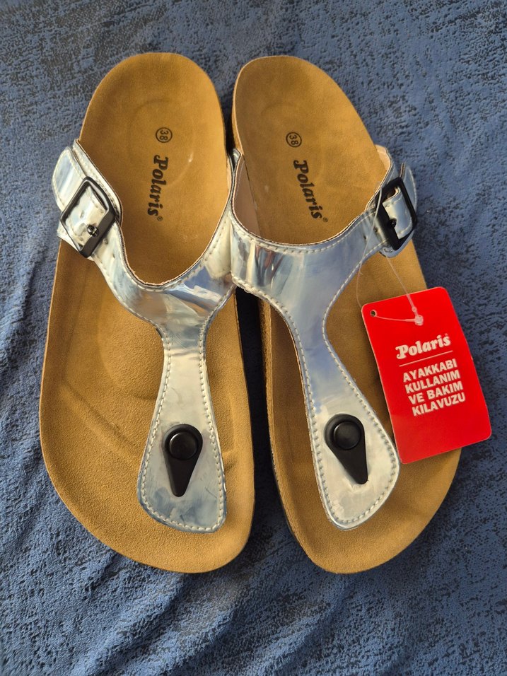 Polaris Tokalı Beyaz Kadın Dolgu Topuk Terlik - Görsel 3