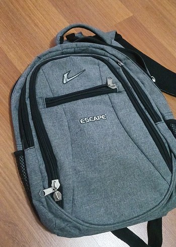 Escape Nike Gri Dokulu Sirt Cantasi