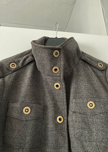 Düğmeli Koyu Gri Kadın Kaban - Görsel 4