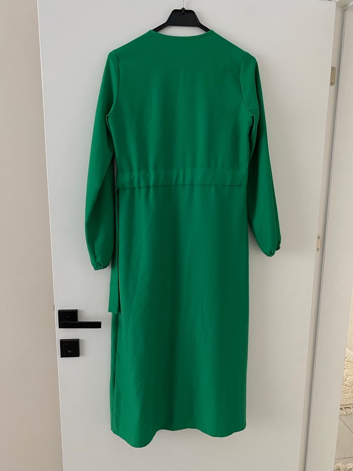 Uzun Yeşil V Yaka Drapeli Kadın Elbise - Görsel 5