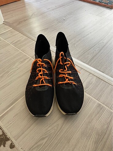 Erkek spor ayakkabısı