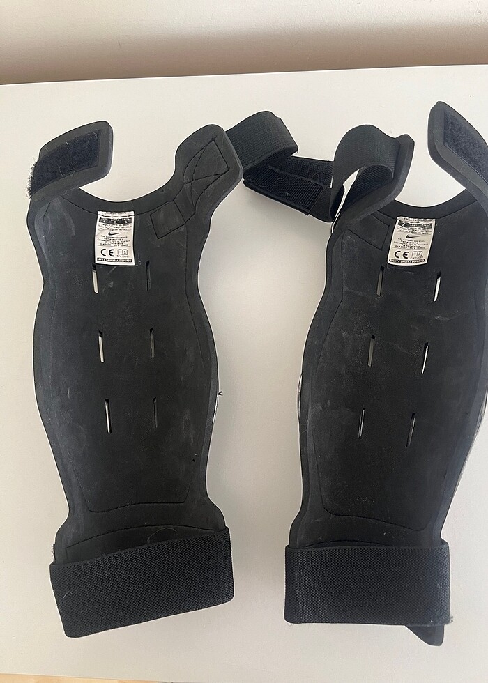 Nike halı saha dizlik tekmelik - Görsel 2