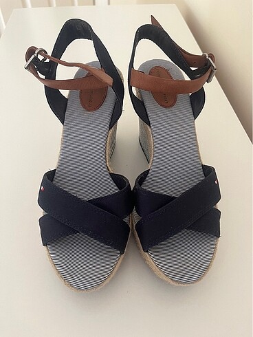 Tommy Hilfiger kadın sandalet