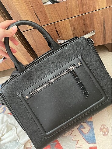 Stradivarius büyük çanta