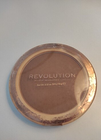 Revolution Bronzer