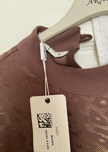 Dantel Detaylı Rahat Kesim Kadın Uzun Etek takım - Görsel 4