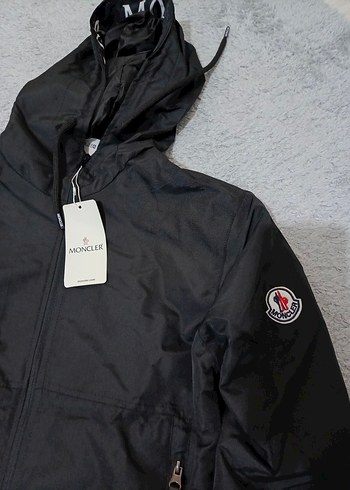 Moncler Moncler İthal Siyah Kapüşonlu Fermuarlı Erkek Mont
