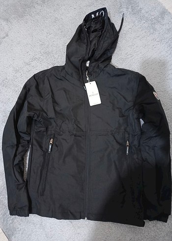 Moncler İthal Siyah Kapüşonlu Fermuarlı Erkek Mont