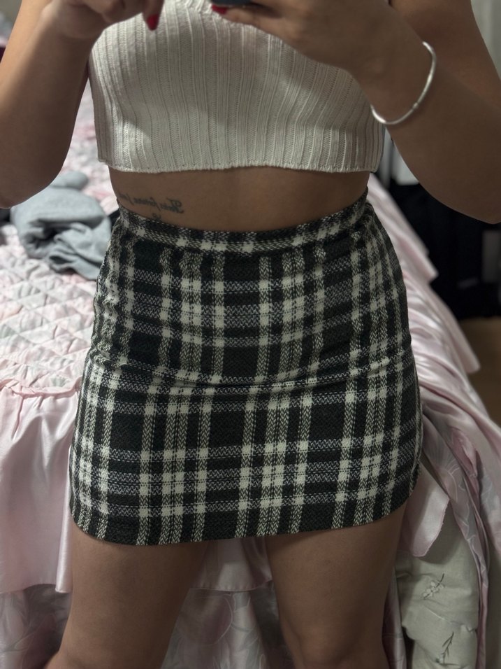 Ekose Desenli Gri Mini Etek - Görsel 3