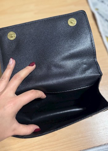 Zincir Detaylı Siyah Kadın Çanta - Görsel 4