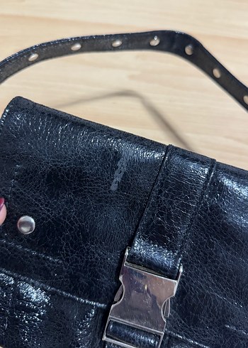 Kilitli Siyah Yılan Desenli Deri Çanta - Görsel 4