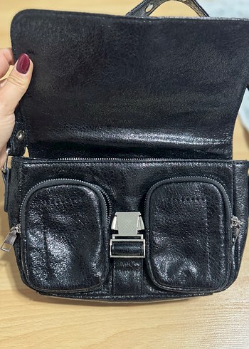 Kilitli Siyah Yılan Desenli Deri Çanta - Görsel 5