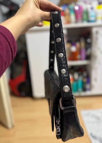 Kilitli Siyah Yılan Desenli Deri Çanta - Görsel 2