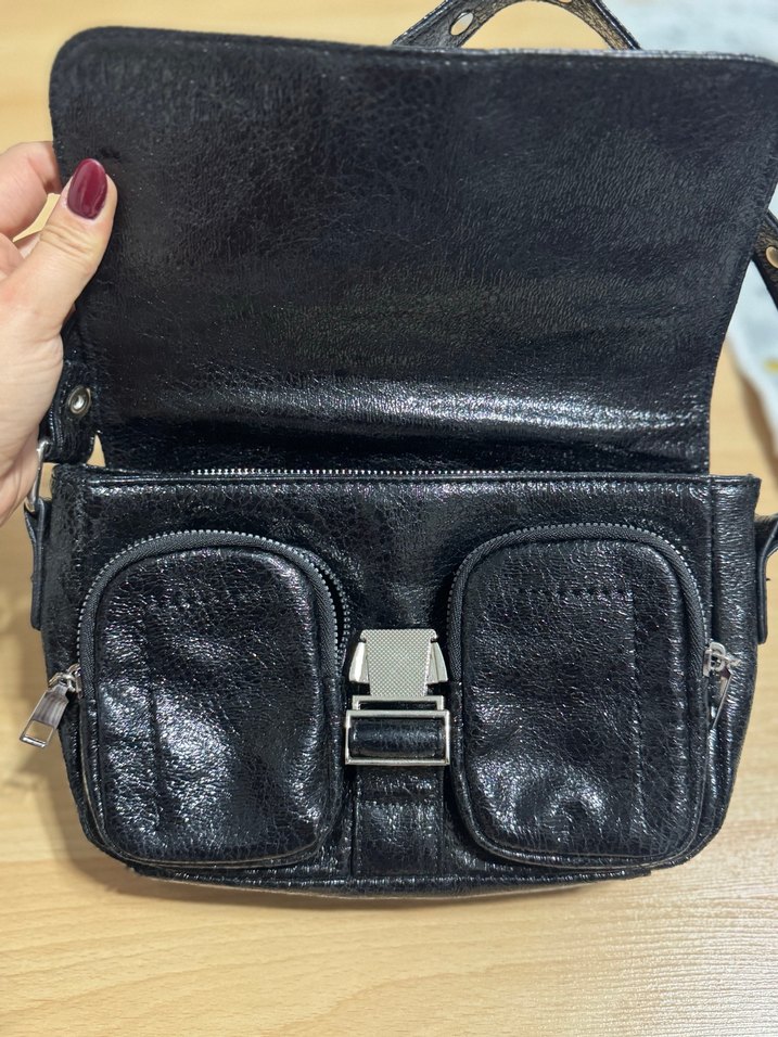 Kilitli Siyah Yılan Desenli Deri Çanta - Görsel 5