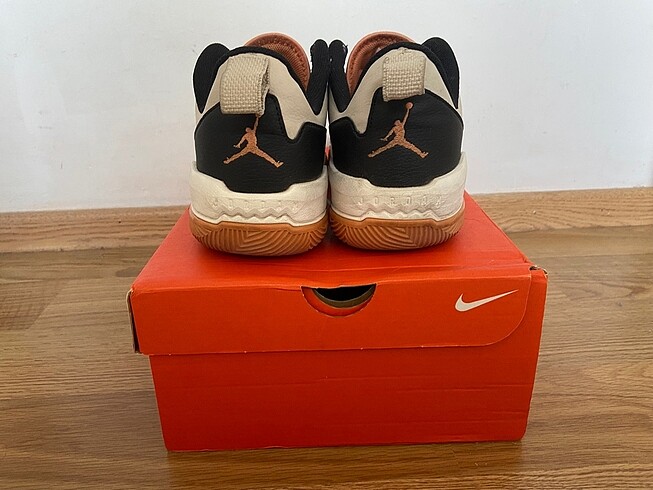43 Beden turuncu Renk Nike jordan one take
