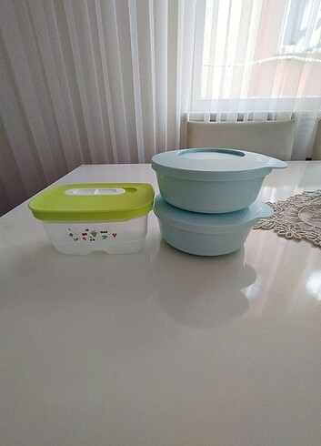Tupperware saklama kapları 