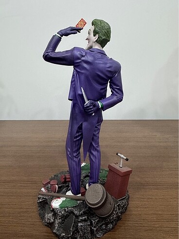  Diamond Select Toys Joker Heykel