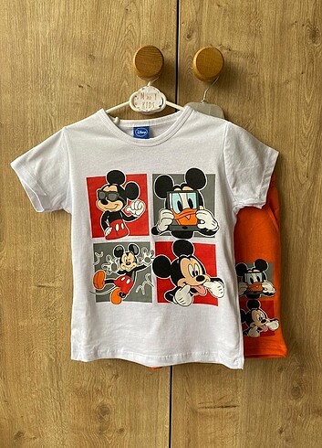 7 Yaş Beden turuncu Renk Orjinal marka Disney takım