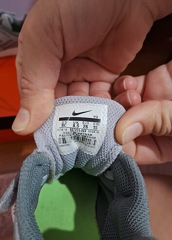 26 Beden gri Renk Nike çocuk ayakkabı